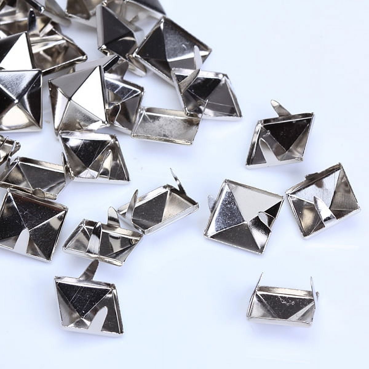 qoupln 600 Pieces 10mm Silver Metal Pyramid Studs Four-Jaw Square Rivets  Studs Punk Spikes Spots Studs Nailheads Spots Studs with Straight Tipped  Scratch Awl for Clothing Bag Leather (Silver)