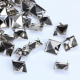 thumbnail image 4 of Paquete De 100 Espárragos Piramidales De Puntas De Plata De 12 Mm, 4 of 9