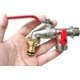 thumbnail image 4 of Divisor en Y de latón resistente, conector de manguera de jardín para grifos dobles, grifo exterior montado en la pared con control de flujo independiente, fabricación de precisión que garantiza que, 4 of 5