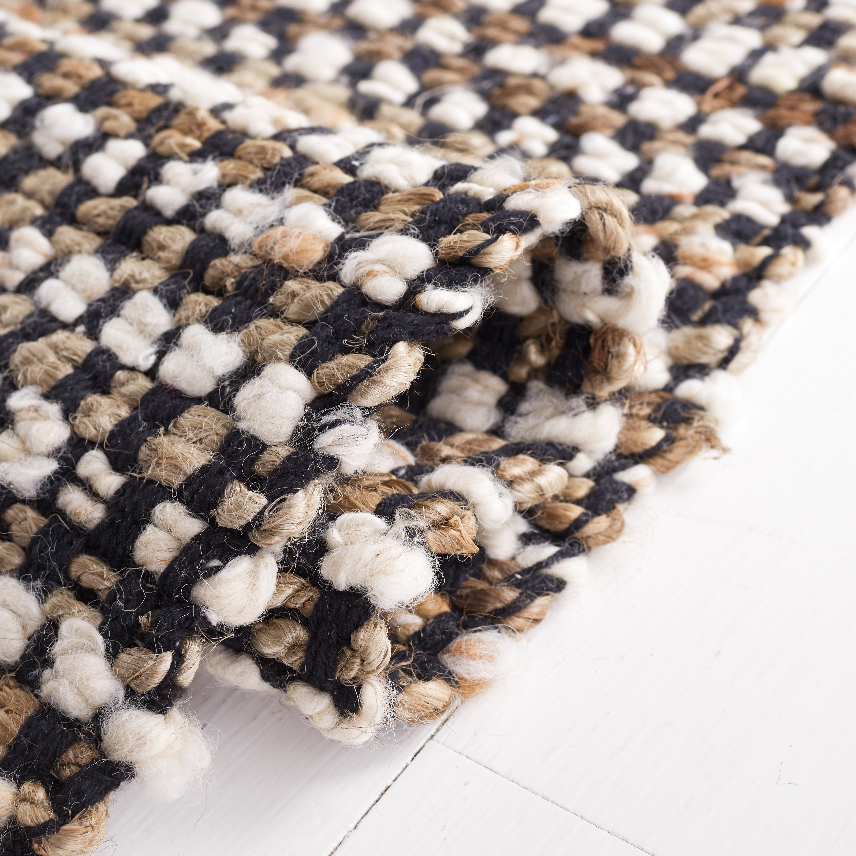 SAFAVIEH Natura Greg Geometric Area Rug, Black/Ivory, 8' x 10'