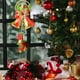 thumbnail image 5 of Adorno colgante de campanas navideñas de Papá Noel | Decoración navideña de PVC con cinta para árbol | 31 x 14 cm, dorado y rojo, 5 of 6
