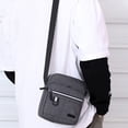 thumbnail image 2 of Bolso bandolera pequeño para hombre y mujer, resistente, ajustable, tipo bandolera, para viajes y deportes, 2 of 6
