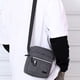 thumbnail image 2 of Bolso bandolera pequeño para hombre y mujer, resistente, ajustable, tipo bandolera, para viajes y deportes, 2 of 6
