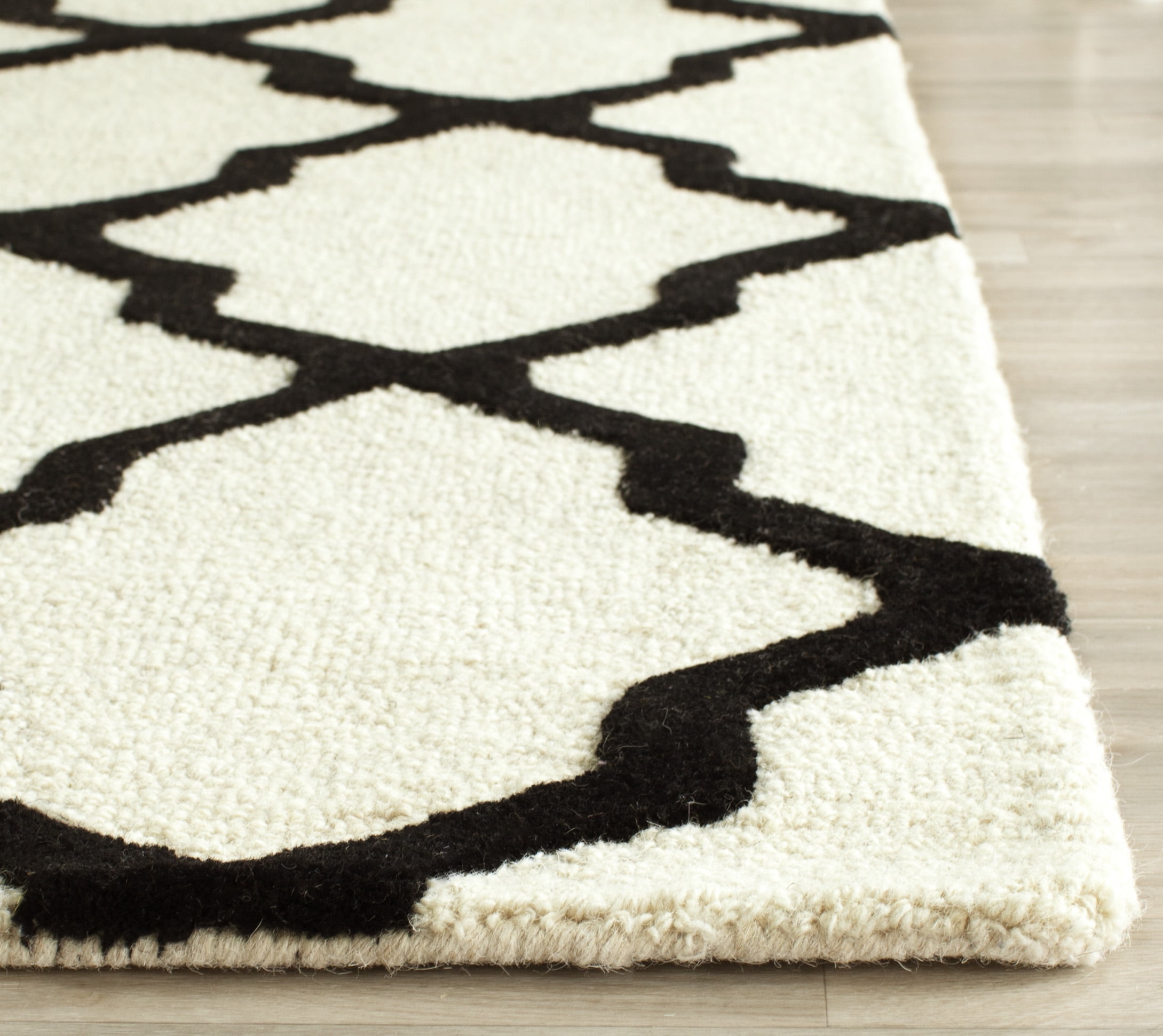 SAFAVIEH Cambridge Liam Geometric Wool Area Rug, Ivory/Black, 9' x 12'