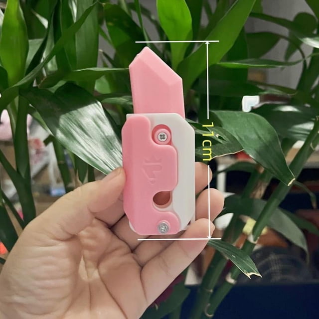 Cuchillo de rábano de gravedad 3D, juguete de descompresión de celebridades en línea, cuchillo de salto directo, cuchillo de plástico, versión Q, cuchillo súper lindo, naipes edc