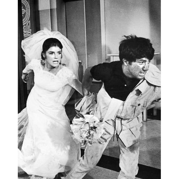 The Graduate Katharine Ross in wedding dress runs with Dustin Hoffman 8x10 photo