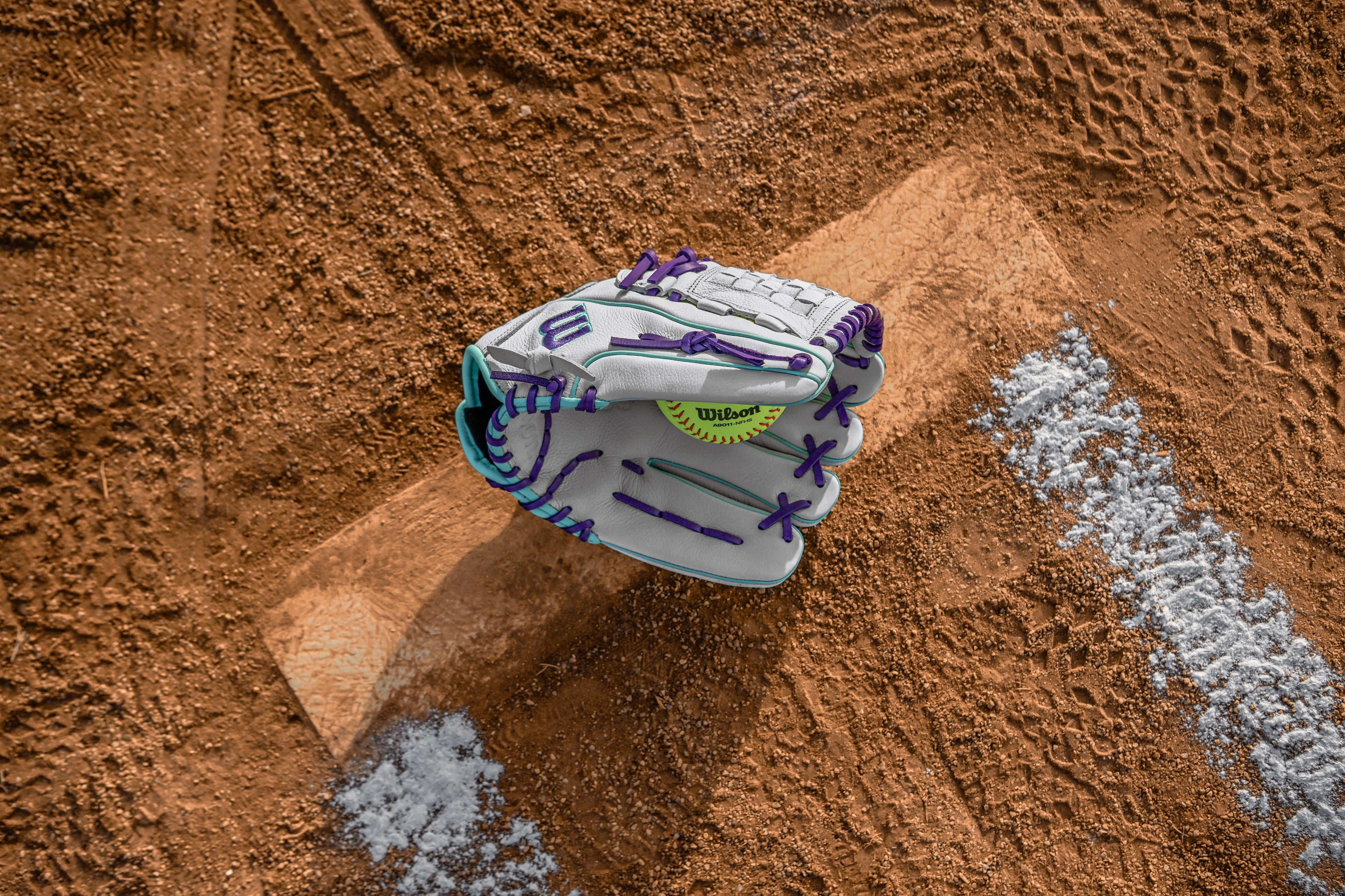 Wilson 2026 A500™ Siren 12" Youth Fastpitch Glove - White/Purple/Teal, Right Hand Throw