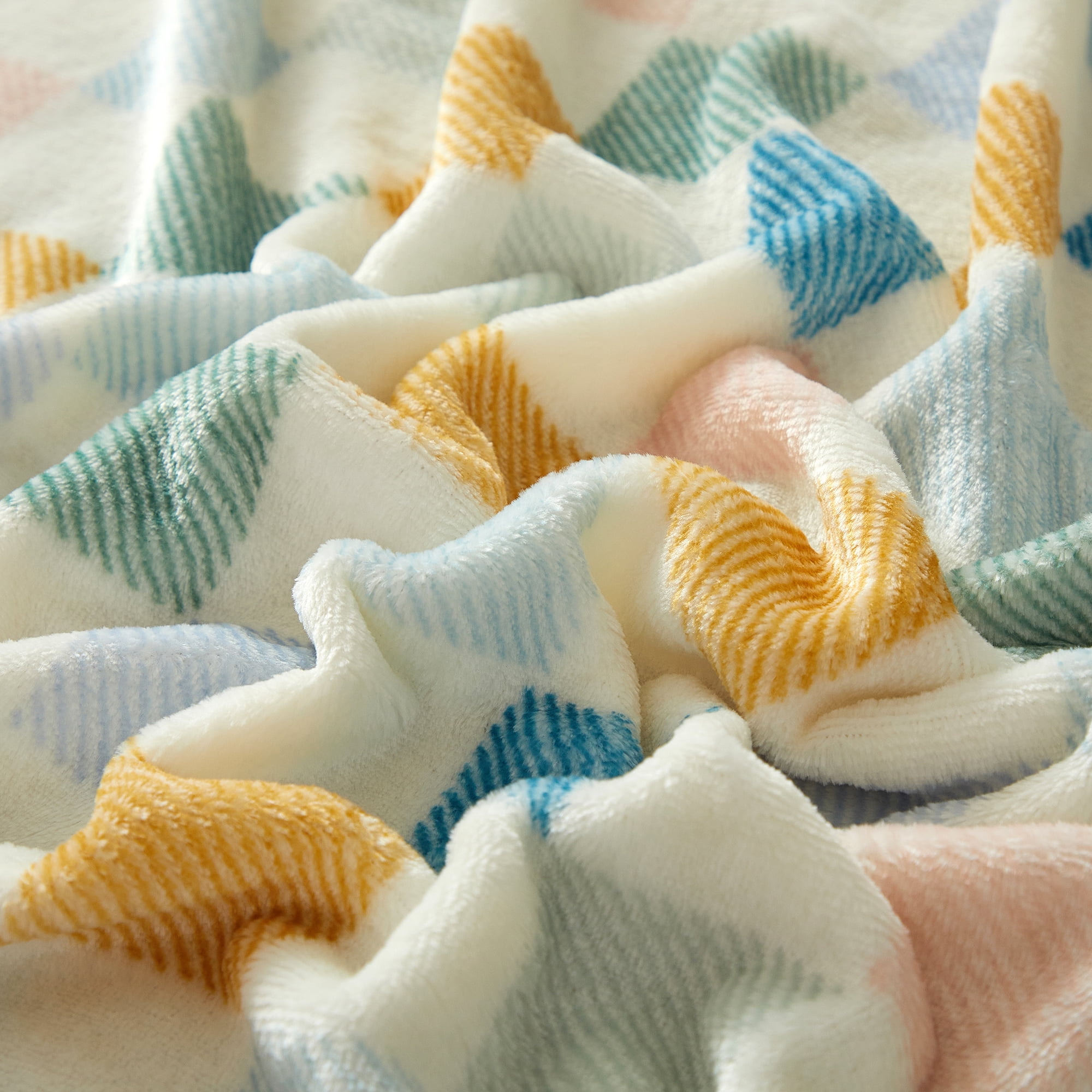 Mainstays Cozy Plush Couch Throw Blanket, Multicolor Checkered, 50 x 60 in