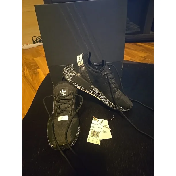 Adi - das Men's NMD_R1 V2 Crackled Black Carbon Athletic Shoes GZ6549 Size 6.5 US