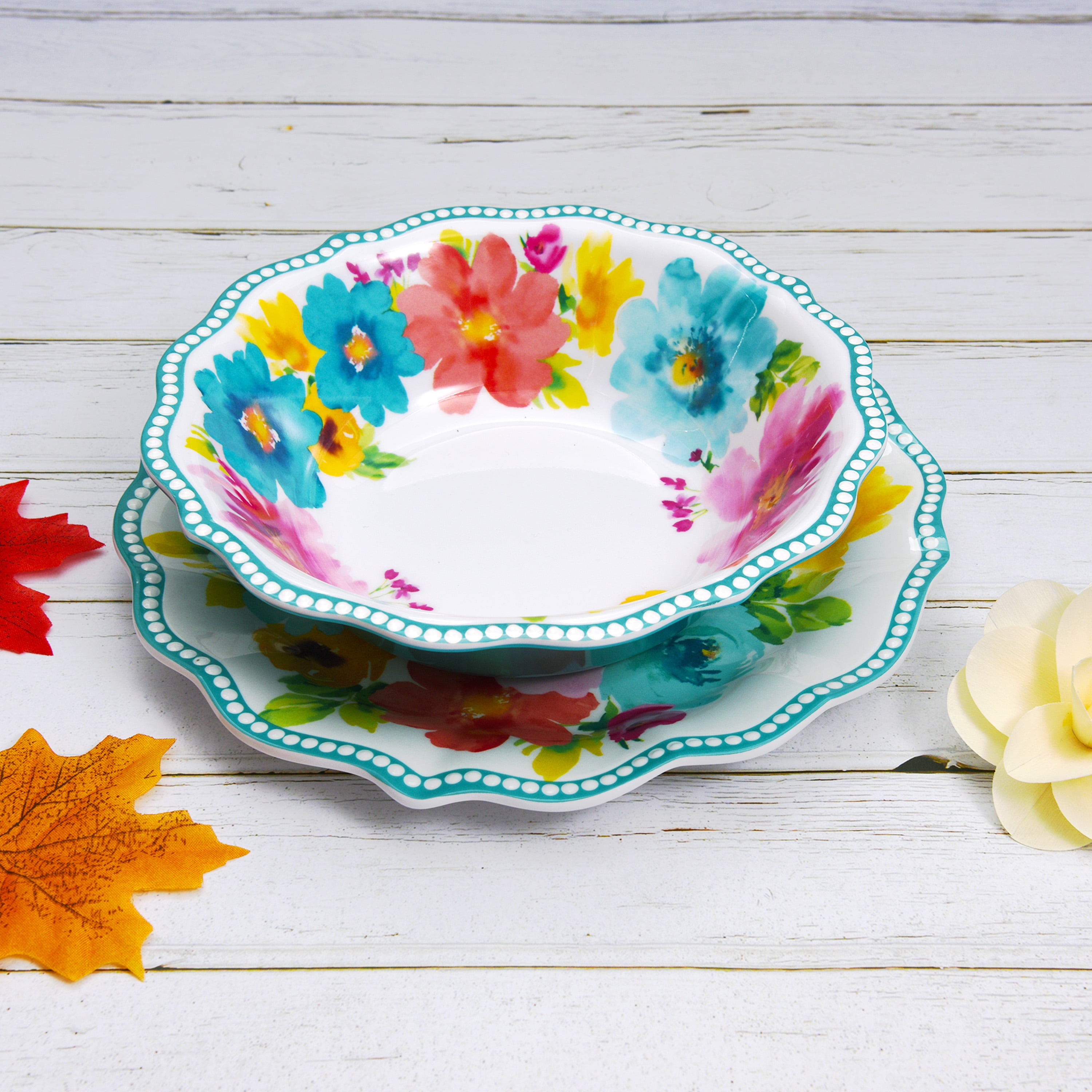 The Pioneer Woman Melamine Dinnerware at Walmart - Buy Ree Drummond's  Melamine Collection