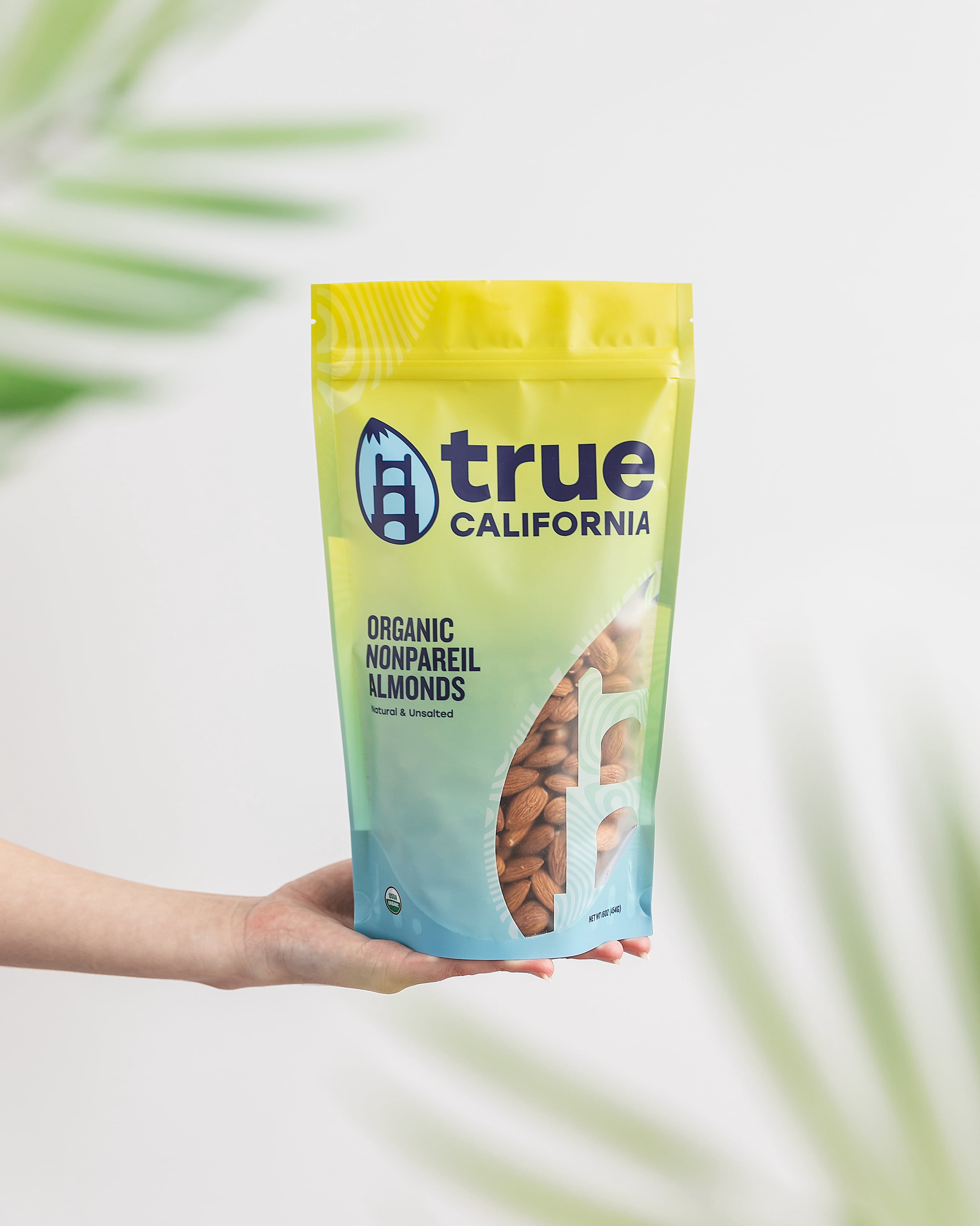 True California Organic Nonpareil Almonds, Natural & Unsalted, Shelled & Whole (2 LB)