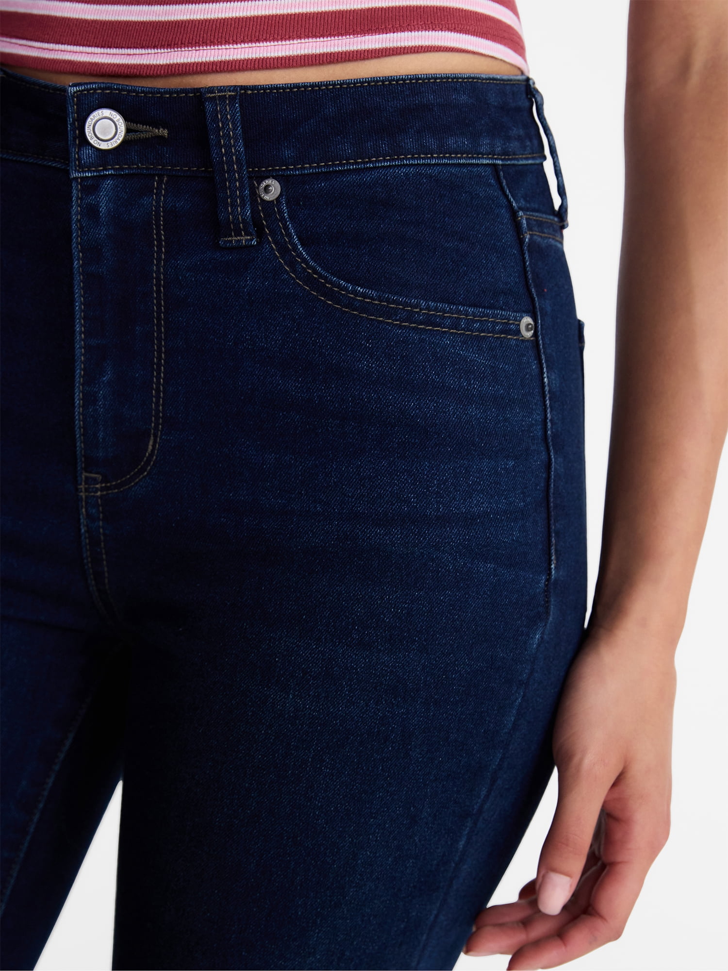 No Boundaries Women's Mid Rise Bootcut Jean, 32" Inseam, Sizes 00-20