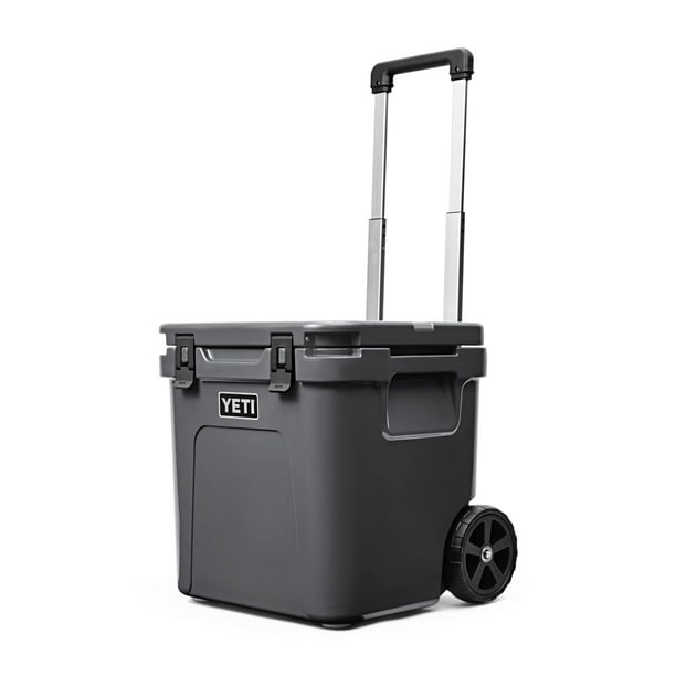 Rueda Cooler YETI Roadie de 48 L con mango retráctil, color carbón
