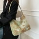 thumbnail image 1 of Bolso tote de lona para mujer | Bolso bandolera de gran capacidad | Estilo cubo con ribete de borlas | Colores negro, verde y azul, 1 of 6