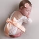 thumbnail image 3 of Laklulu Peleles de encaje para bebés recién nacidos, accesorios de fotografía con vestido con lazo, trajes de sesión para bebés, niñas, gemelos de princesa, champán, 3 of 6