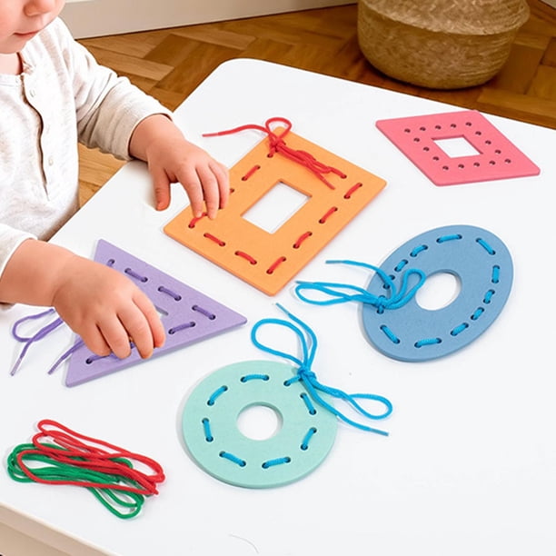 Tabla De Cordones Y Enhebrado De Madera – Juguete Educativo De Motricidad Fina Con 15 Tarjetas De Desafío Y 6 Cuerdas De Colores, +3 Años