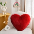 thumbnail image 4 of La almohada con forma de corazón con forma de piel es necesaria para el Día de San Valentín y el Día de la Madre. Almohada con forma de amor., 4 of 5