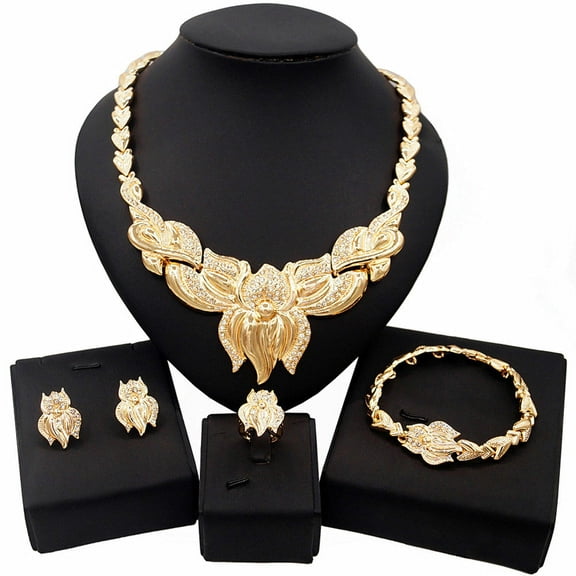 JoeytheJewelryNY HUGS &KISSES set gold Plated #84