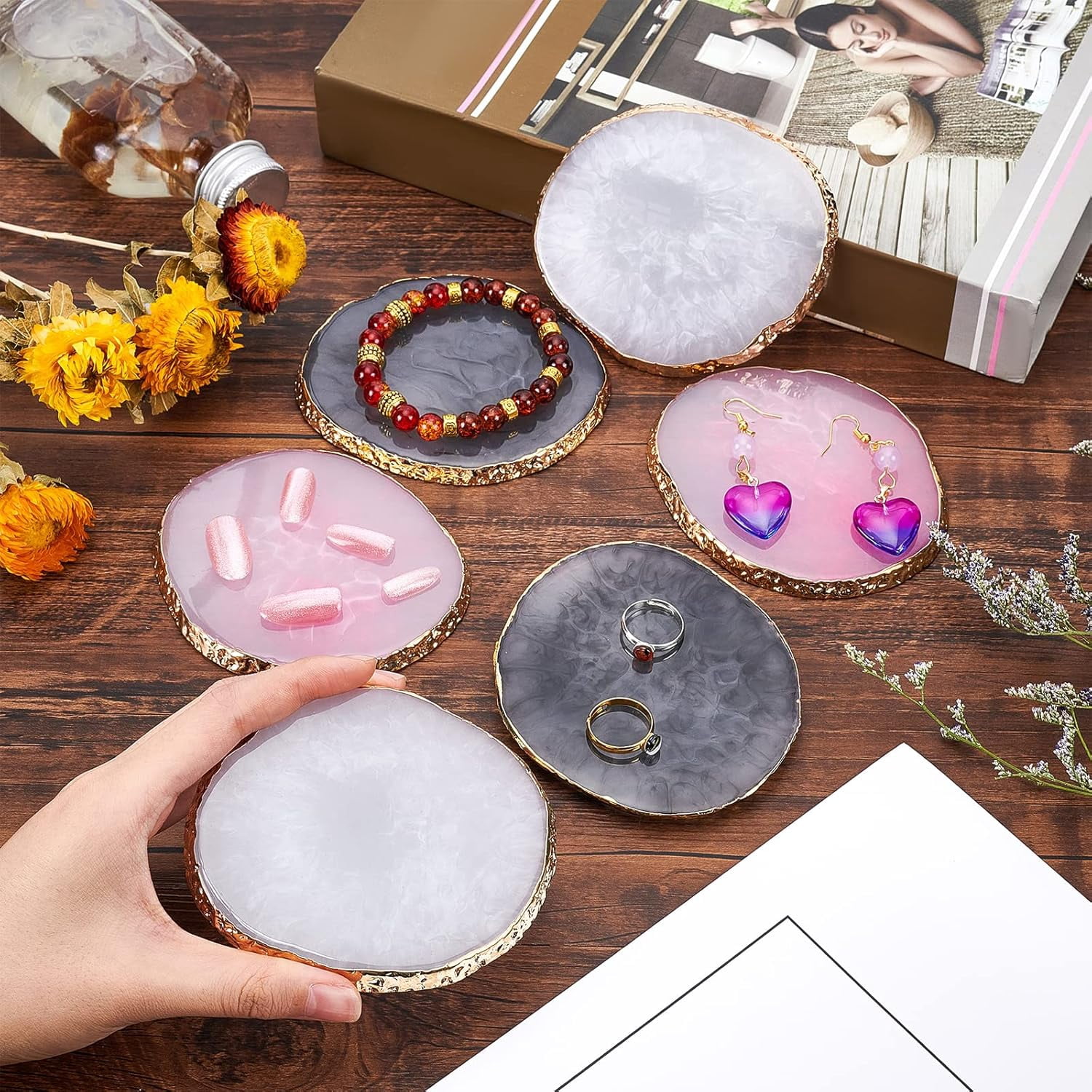 6pcs Nail Art Palette Nail Art Polish Mixing Palette 3 Color Gel Display Board Golden Edge Resin Manicure Display Gel Color Drawing Display for Nail Salon Home Use