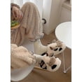thumbnail image 4 of ZHAOCHENG Bonitas pantuflas de vaca para interior y exterior para mujeres y hombres: manténgase abrigado y cómodo con un forro de felpa suave y vellón 38-39, 4 of 4
