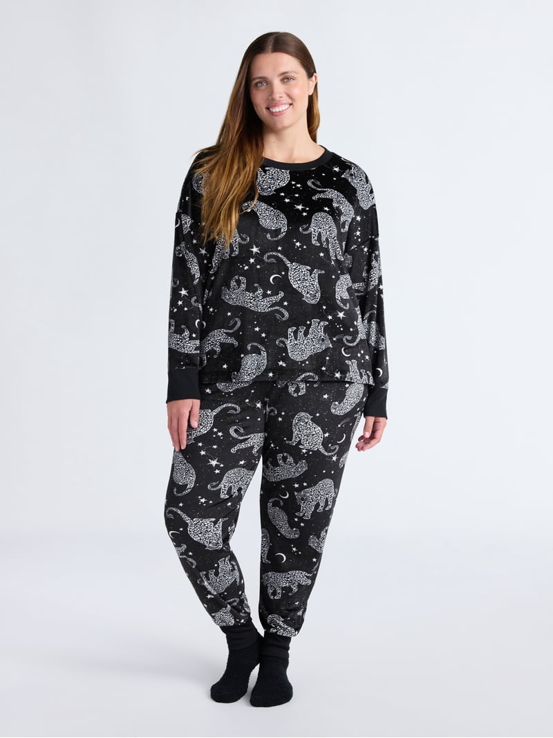 Joyspun Women's Stretch Velour Long Sleeve Top, Pants, and Socks