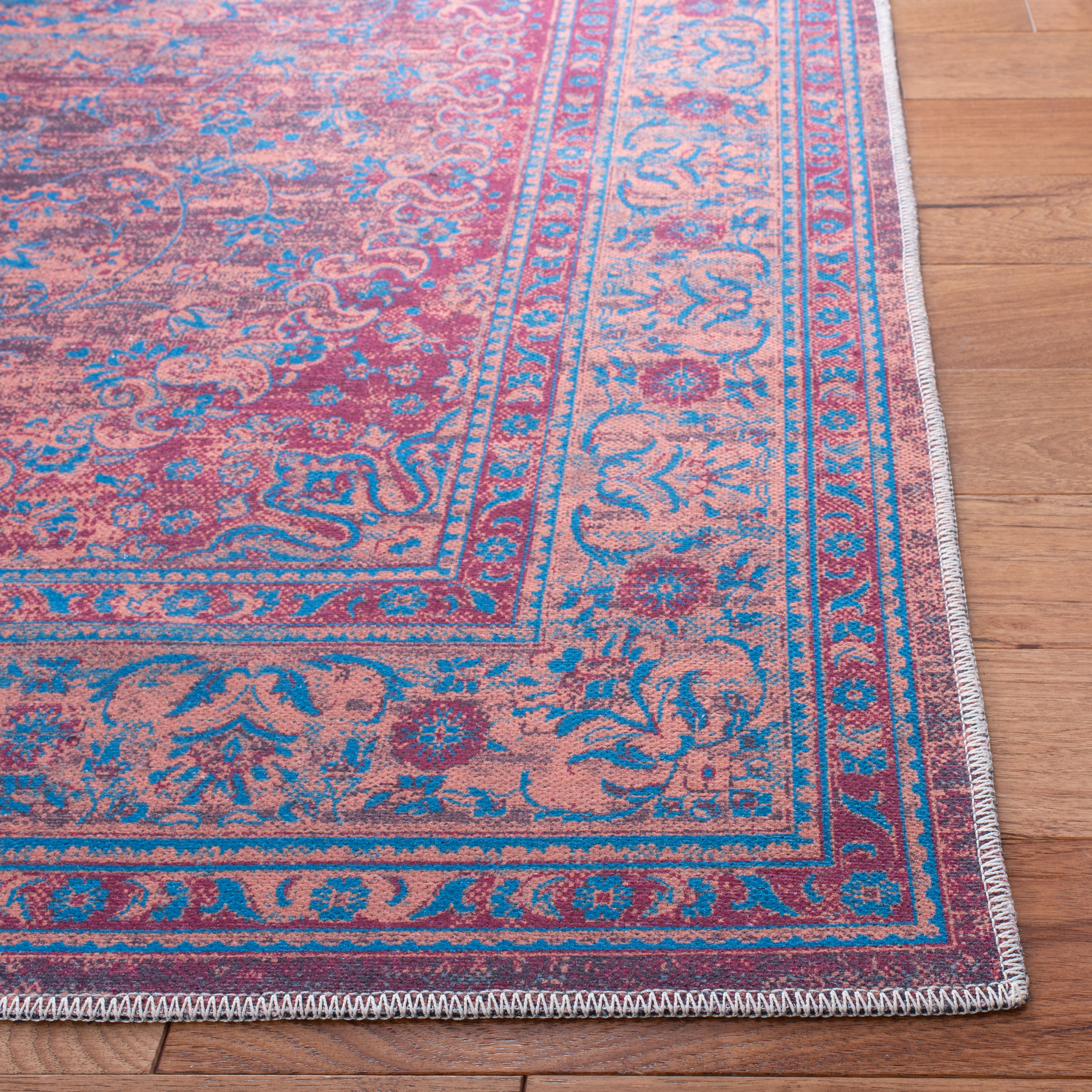 SAFAVIEH Serapi Collection SEP550D Gold / Blue Rug
