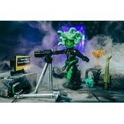 Jazwares Roblox Social Medusa Influencer with Selfie Stick Action Figure Set, 10 Pieces