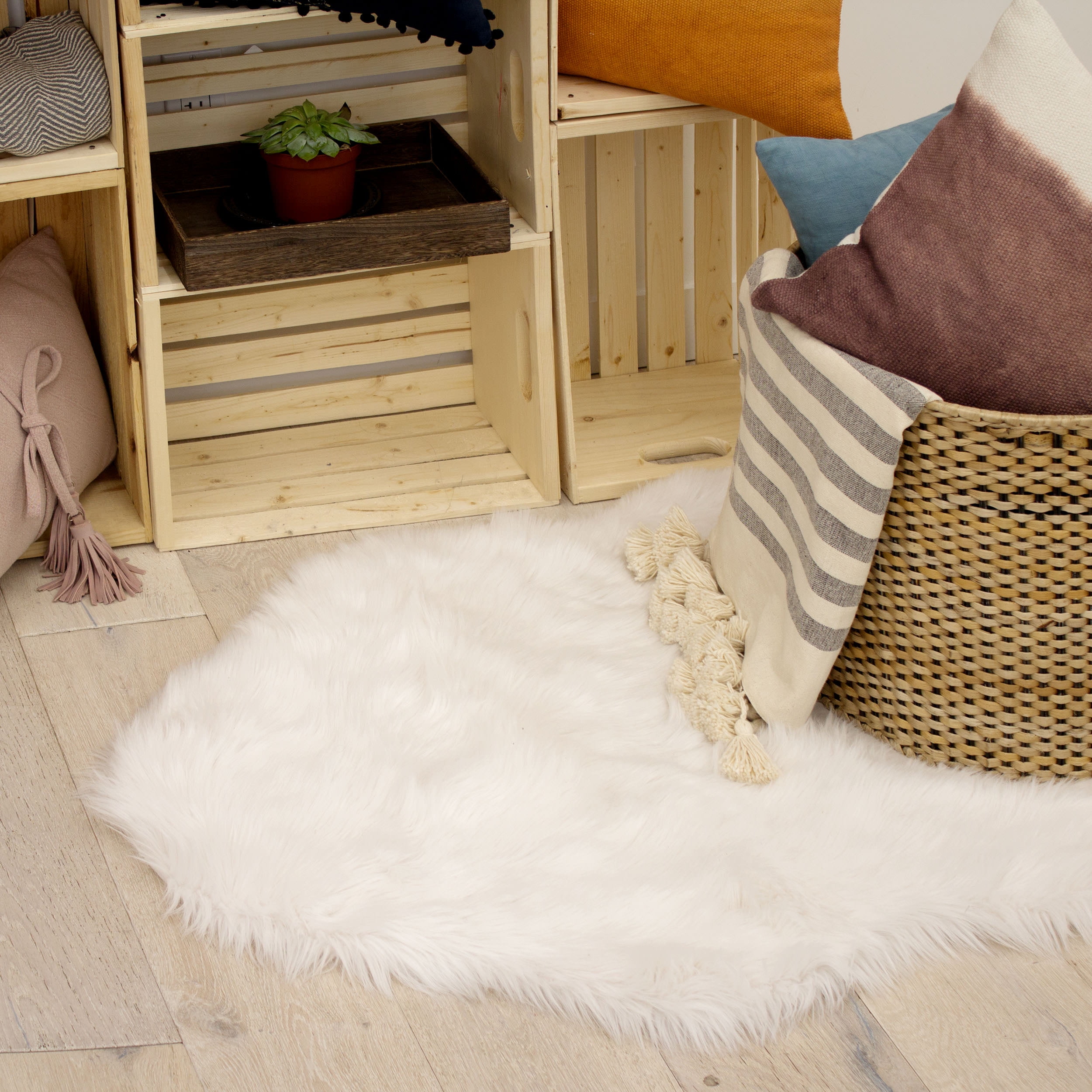 Jean Pierre FauxFur 3' x 5' Area Rug, white