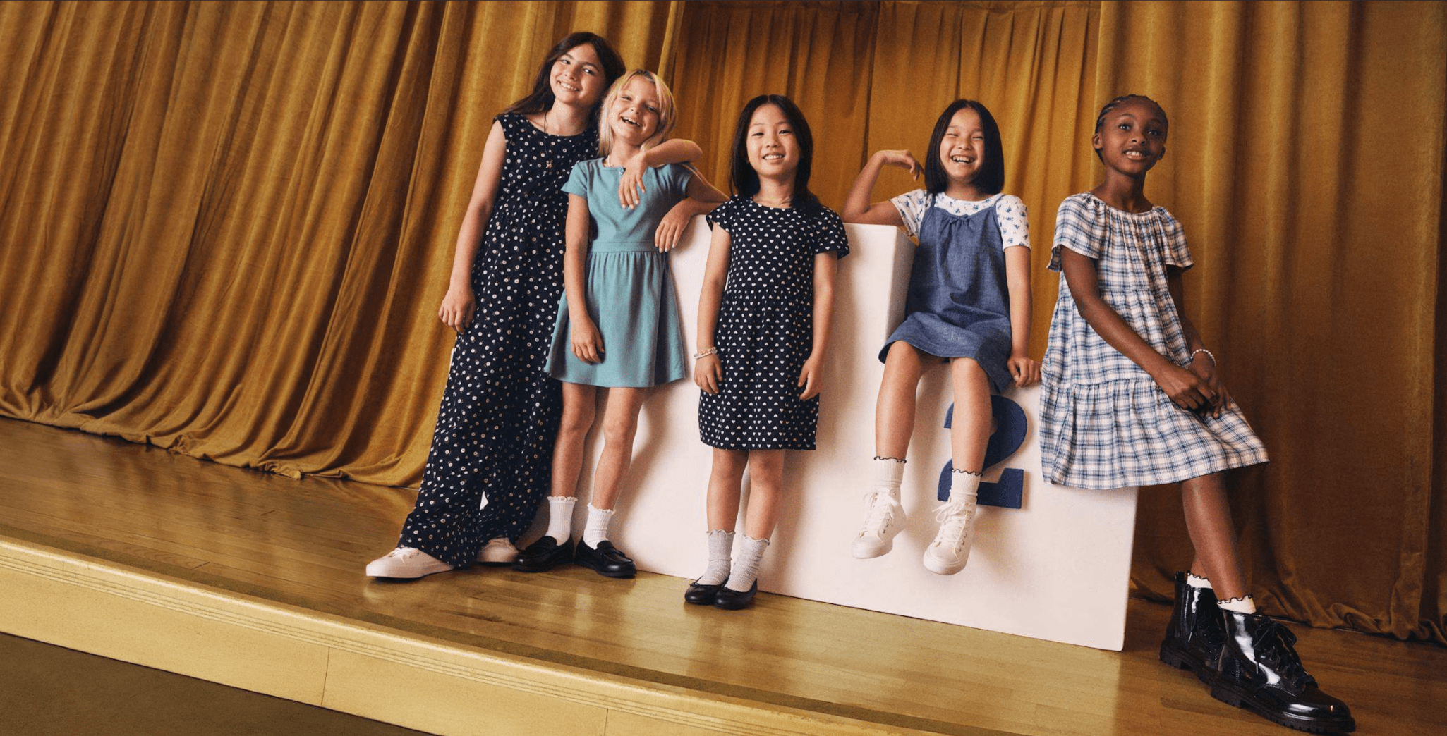 Wonder Nation Girl’s Play Dress with Short Sleeves, Sizes XS-XXL