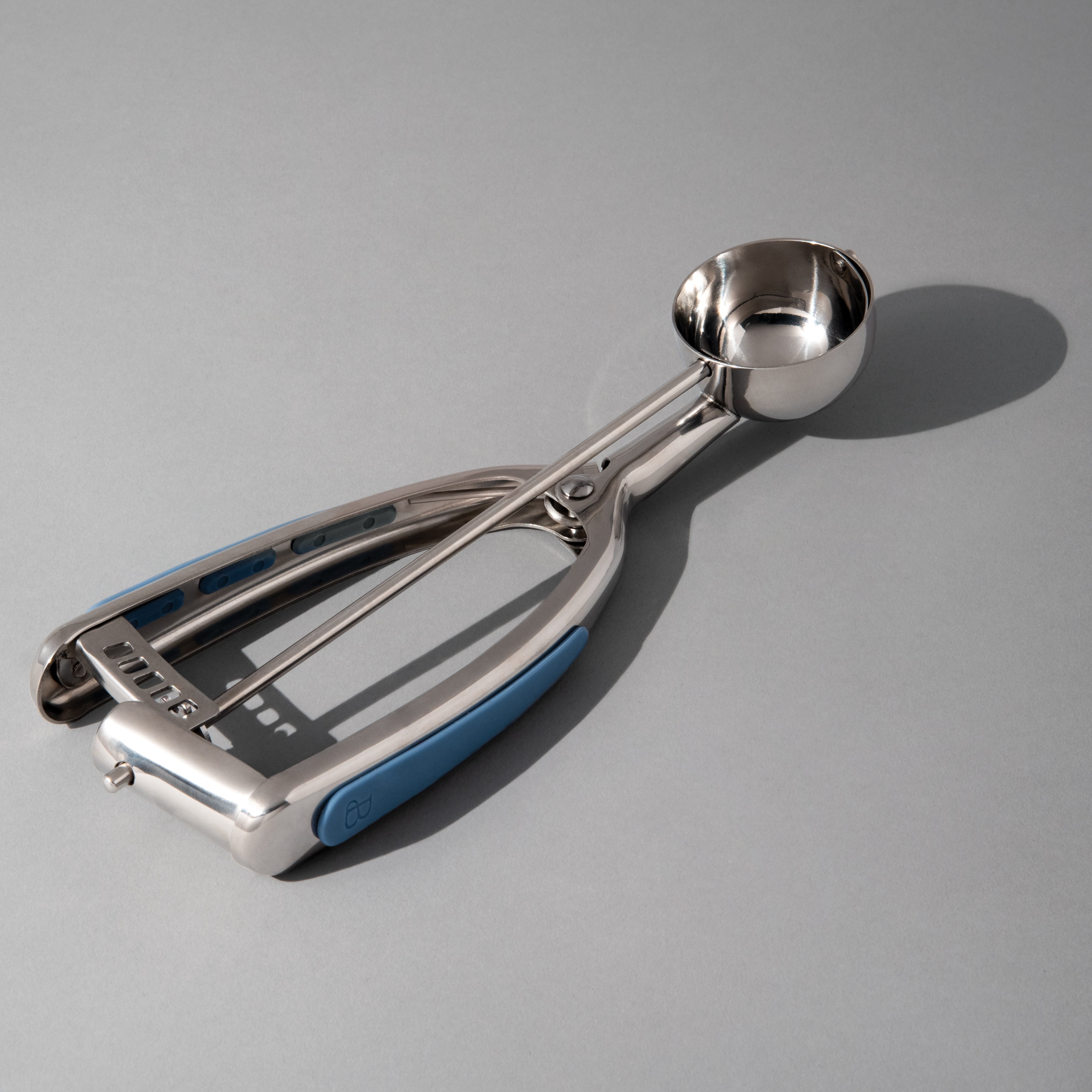 Beautiful Cookie Dough Scoop, Medium with Squeeze Handle in Blue Icing by Drew Barrymore