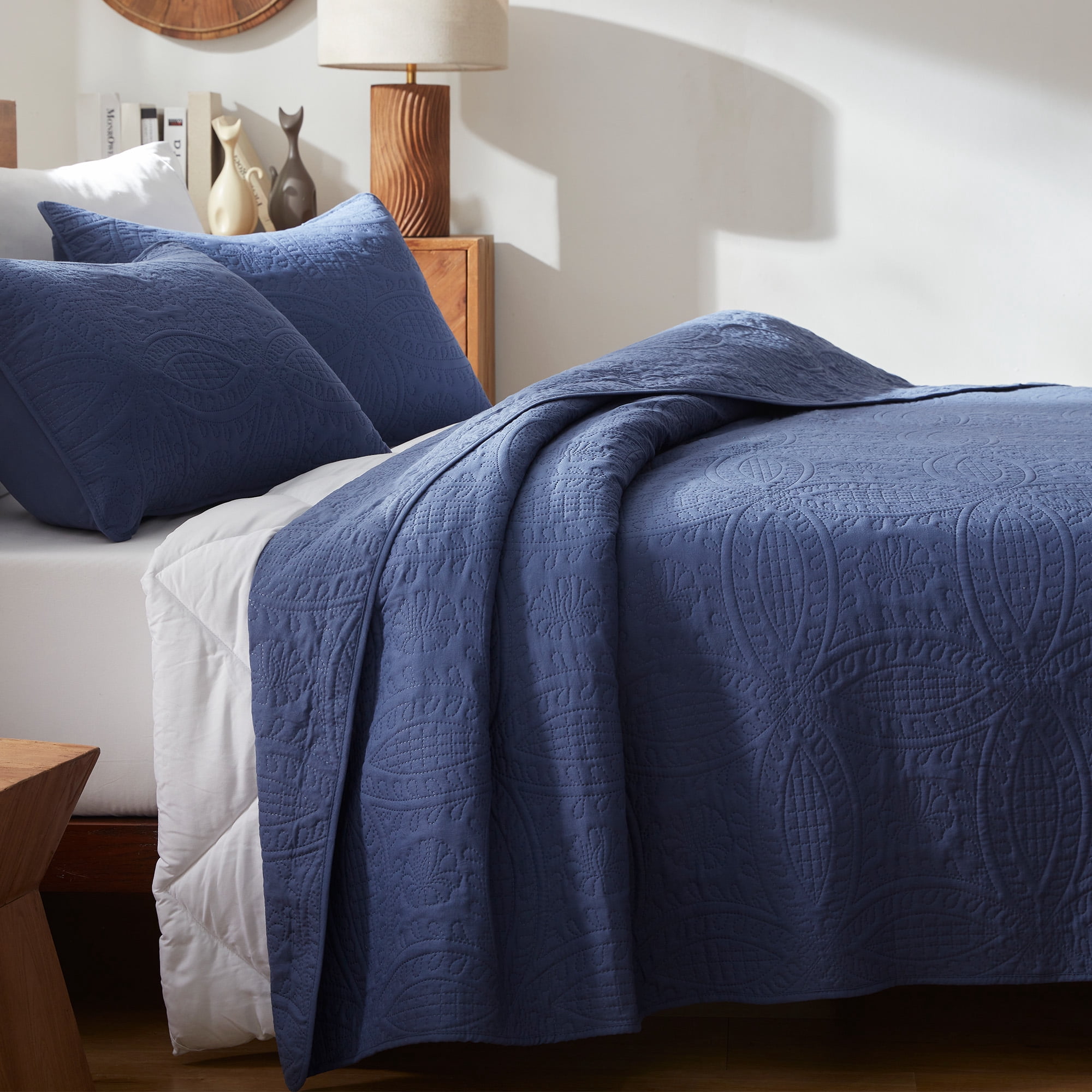 Sleep Zone Ultrasonic Medallion Quilt Set Full/Queen, Soft Lightweight Bedspread, All-Season Coverlet (Bluish Grey, Full/Queen)