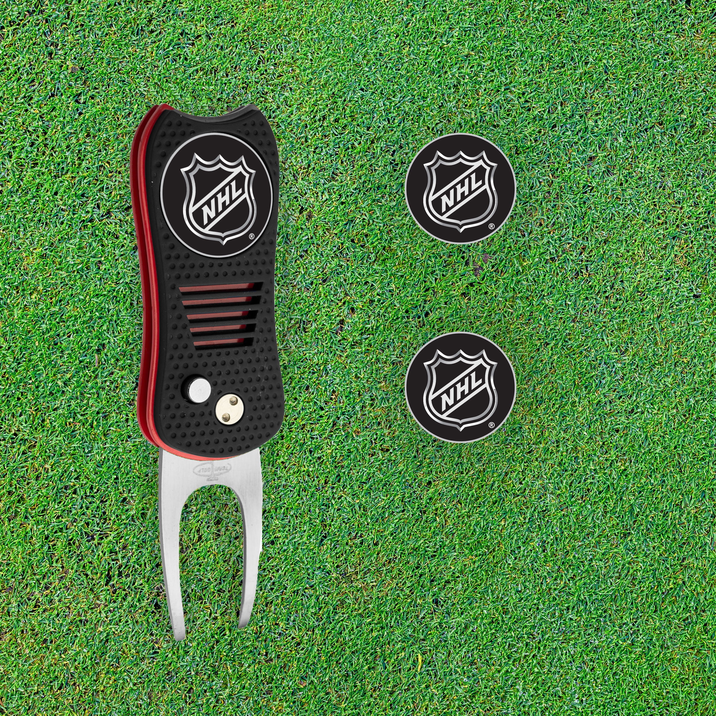 Team Golf St. Louis Blues Retractable Divot Tool Tin Set with Cap Clip and Ball Marker