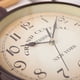 thumbnail image 3 of Reloj De Pared Blanco Retro Reloj De Pared De Doble Cara Para Sala De Estar Dormitorio Estudio Comedor Guardurnaity HA023997-02, 3 of 6