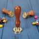 thumbnail image 2 of Sello de cera de lacre Mango de madera Sellos antiguos Sello artesanal antiguo (D) Likrtyny Para estrenar, 2 of 6