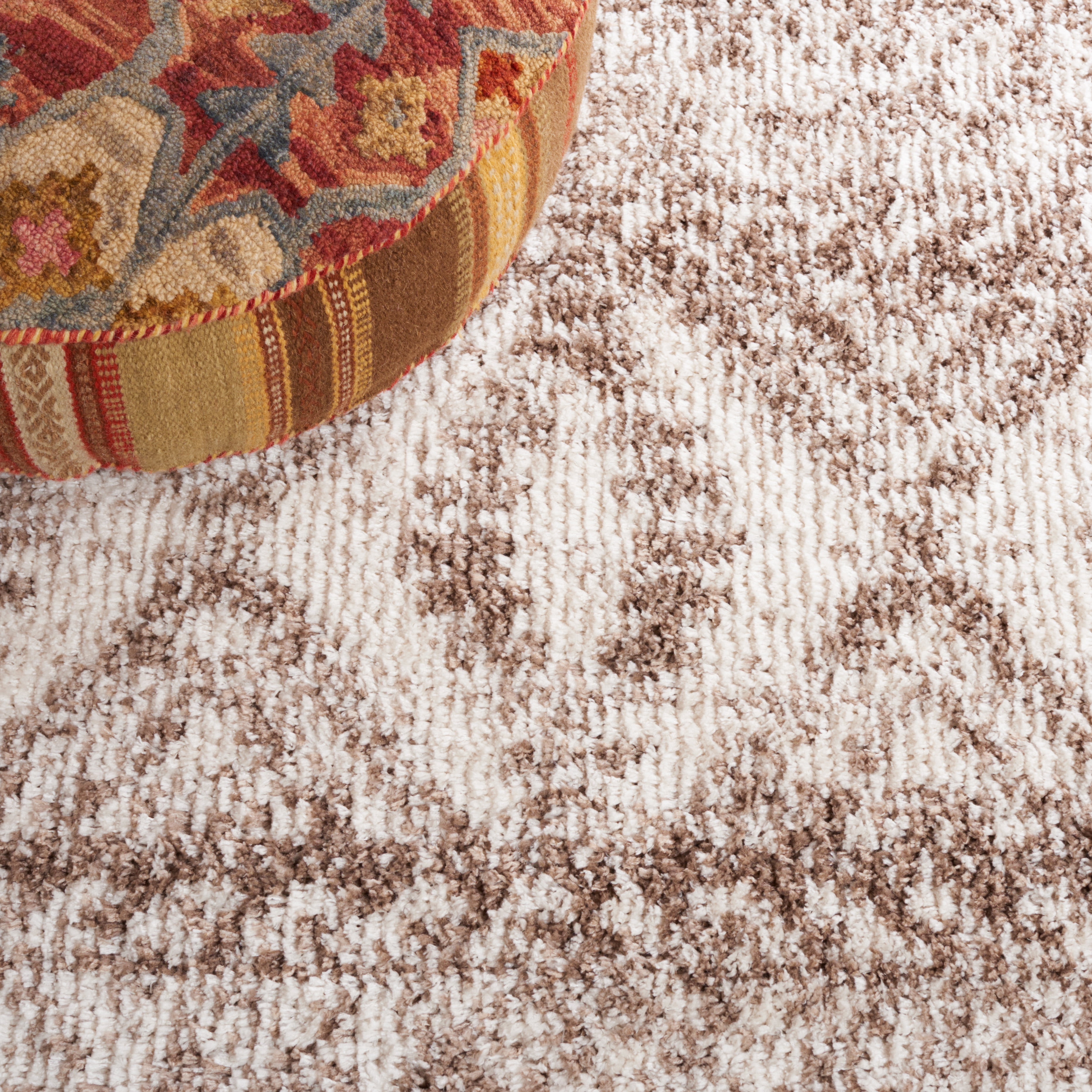 SAFAVIEH Jericho Lalia Aztec Polyester Shag Area Rug, Taupe/Ivory, 8' x 10'