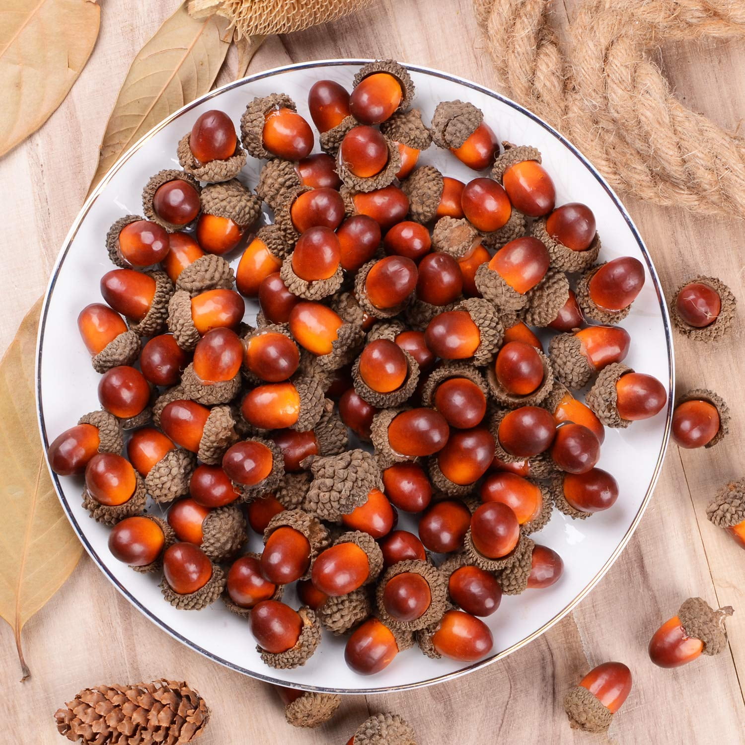 Yarssir 100 Pieces Craft Acorns Artificial Acorn Decor Fake Fruit Props Acorns Decoration Crafting DIY Home Party Wedding Decor Thanksgiving Christmas Festival Dark Brown-100 Pack 2 Colors