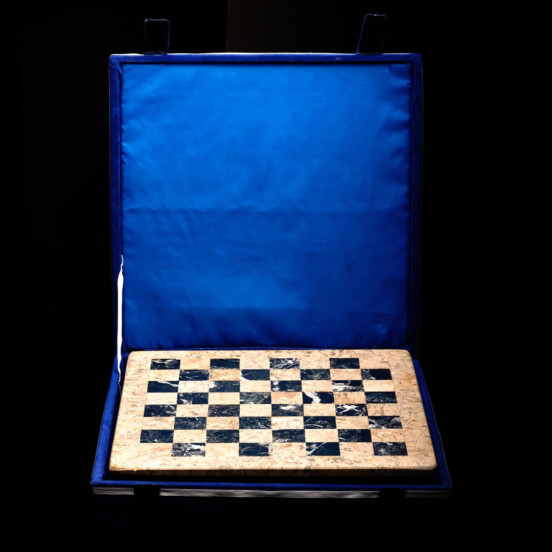 Hand-Carved Onyx Chess Set With Velvet Case