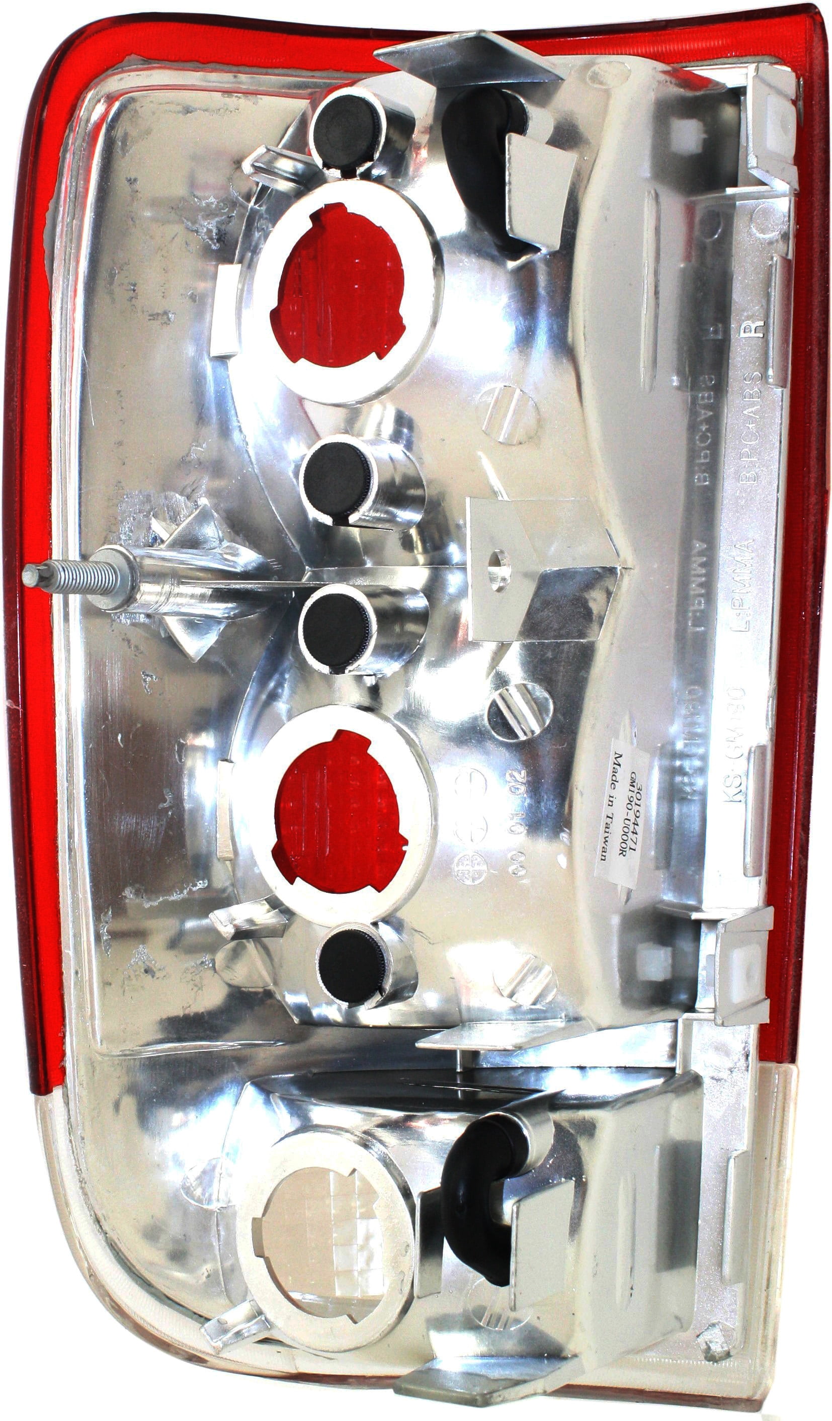 Tail Light Compatible With 1995-2005 Chevrolet Blazer 1996-2001 Oldsmobile Bravada Right Passenger