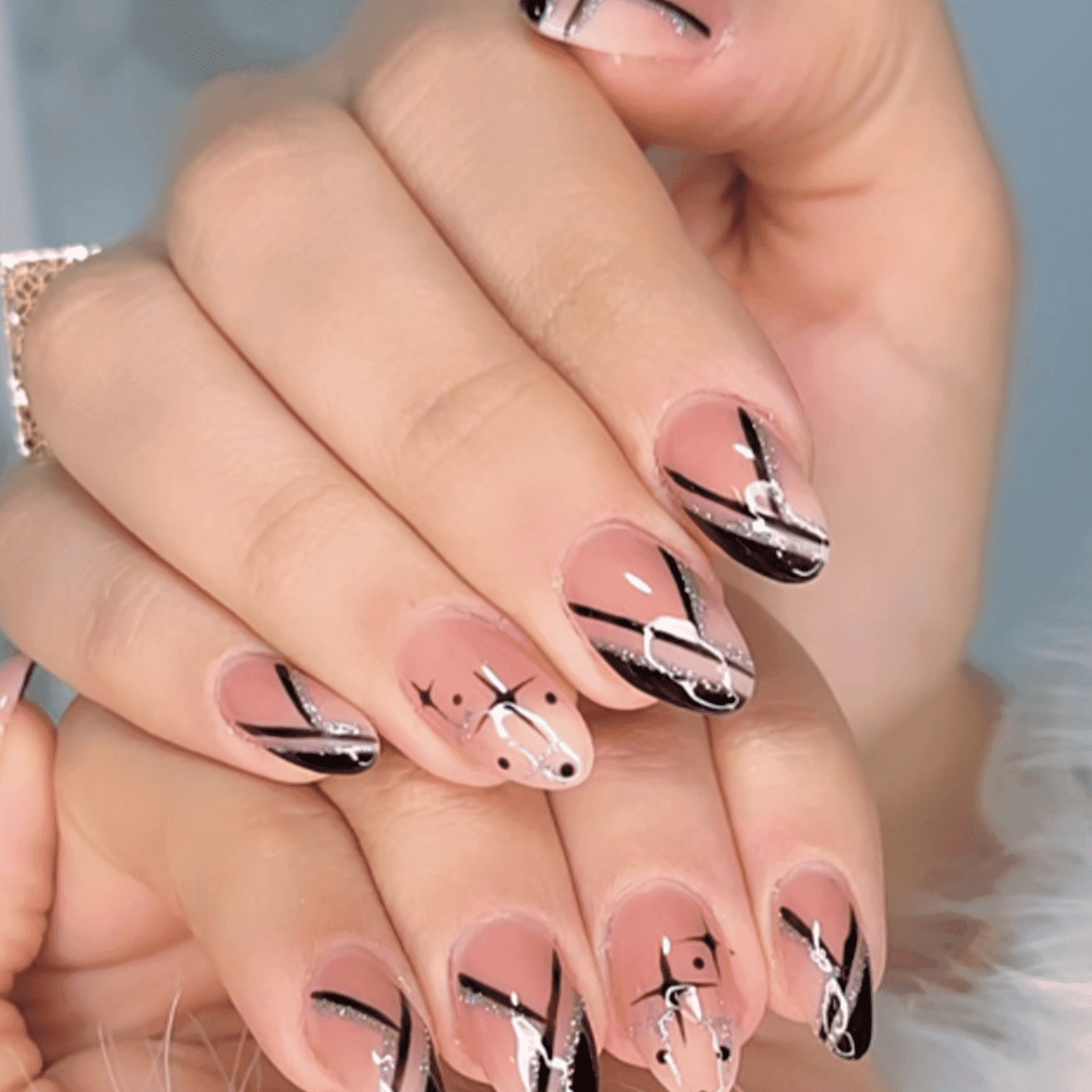 RAGUPEL 2026 New French Tip Press on Nails Short Almond Shape Short Nail Tips Safe Abs Press on Nails Short Almond for Party Wedding Office Style4