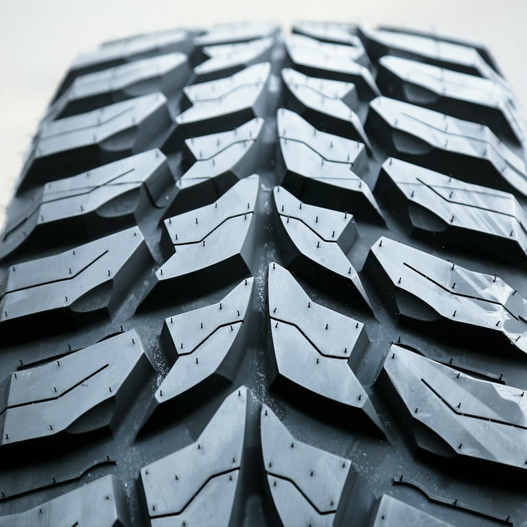 Crosswind All-Season Mud Terrain Tire, M/T LT 37X13.50R24