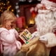 thumbnail image 1 of Set de papelería navideña de 6 piezas | Premios para estudiantes | Juego de borradores navideños | Colores rojo, amarillo, verde y azul | Diseño festivo de Papá Noel, muñeco de nieve y reno |, 1 of 6