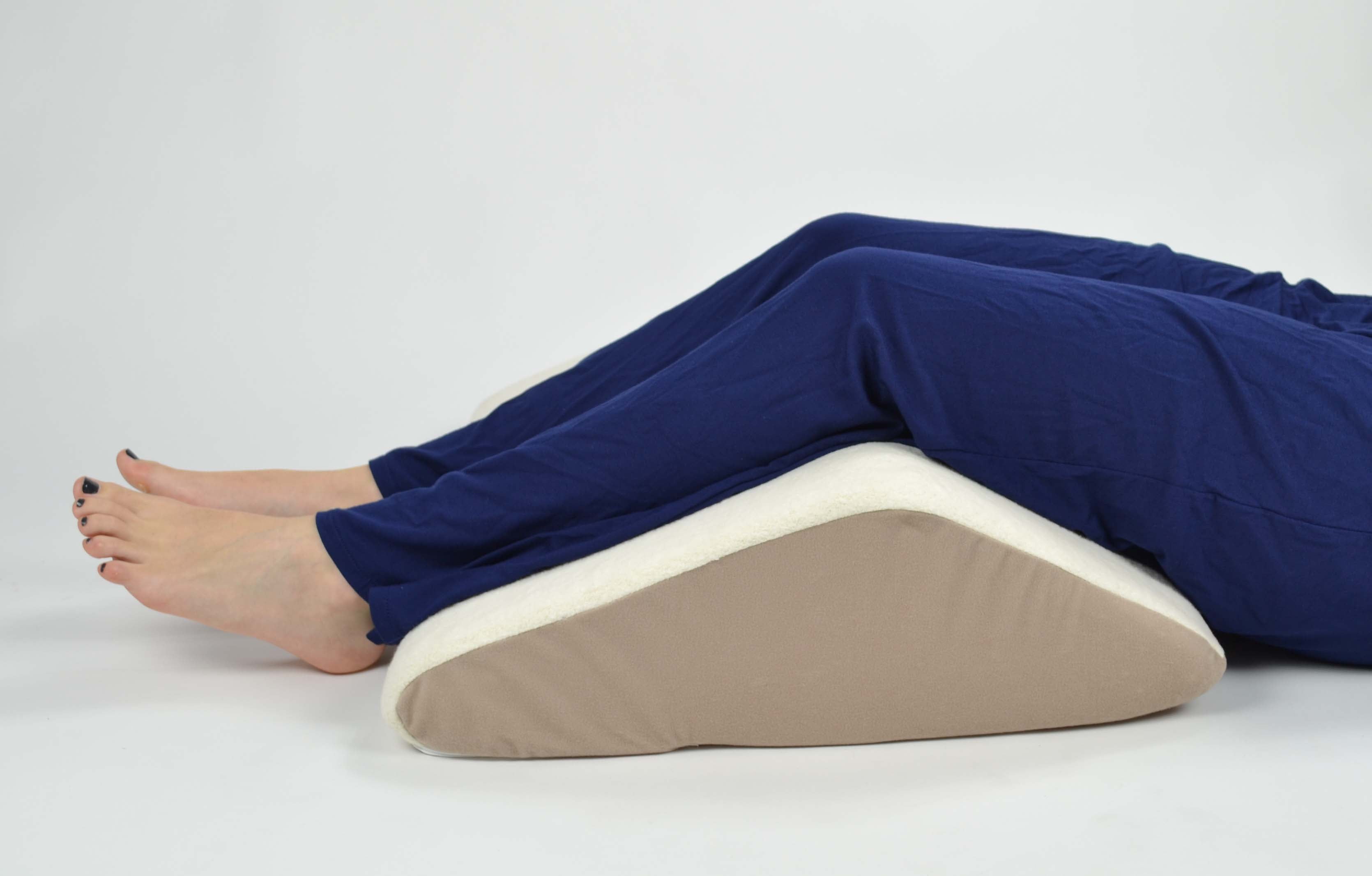 Knee lift sale pillow