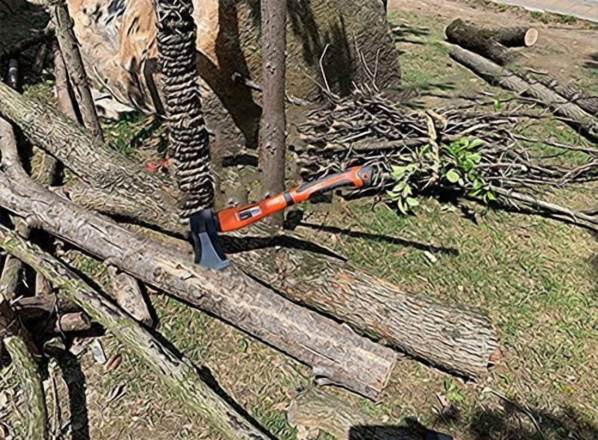 Wood Splitting Maul 17” - 3 lb. Axe and Sledge Combined Forged Steel Head Splits Better Than Camp or Hatchet Kindling Splitter Rubber Sheath