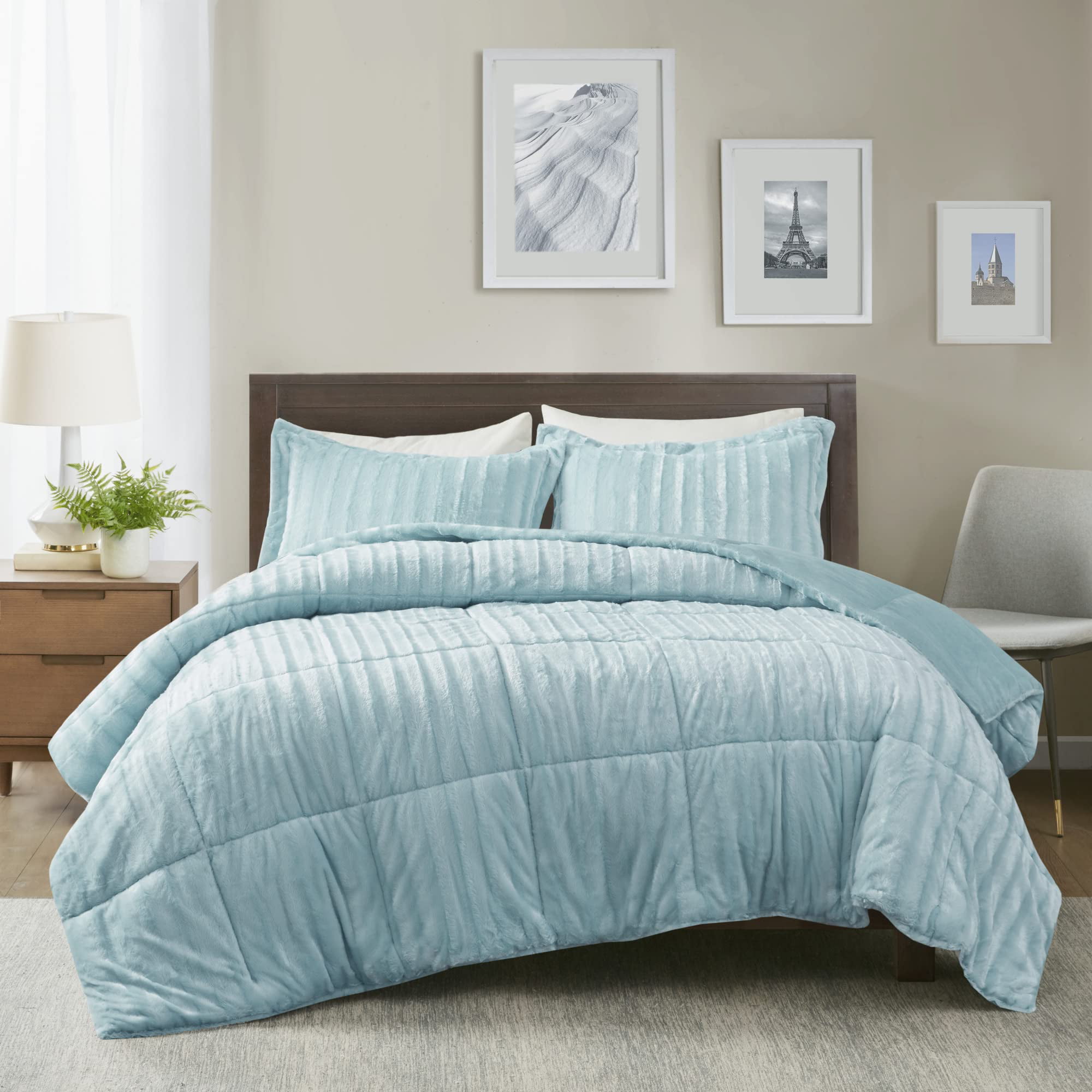 Gracie Mills Duke Luxe Faux Fur Reversible Comforter Set, Soft Plush  Reverse, Modern Down Alternative Filling Cozy Bedding, Box Quilted Warm  Cover, Matching Shams, Full/Queen, Aqua 3 Piece - MP10-7632 