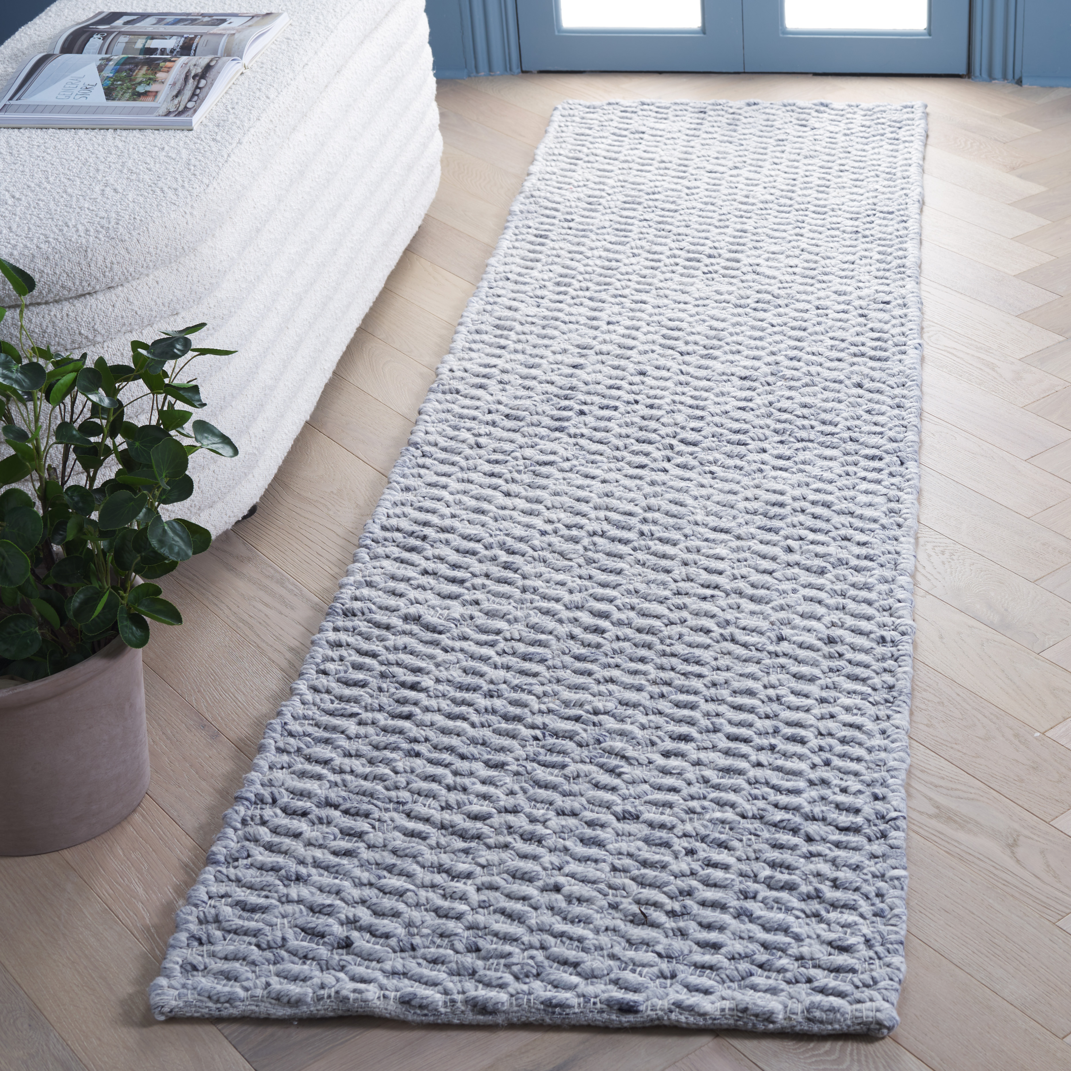 SAFAVIEH Natura Thaddeus Solid Runner Rug, Grey/Black, 2'3" x 8'