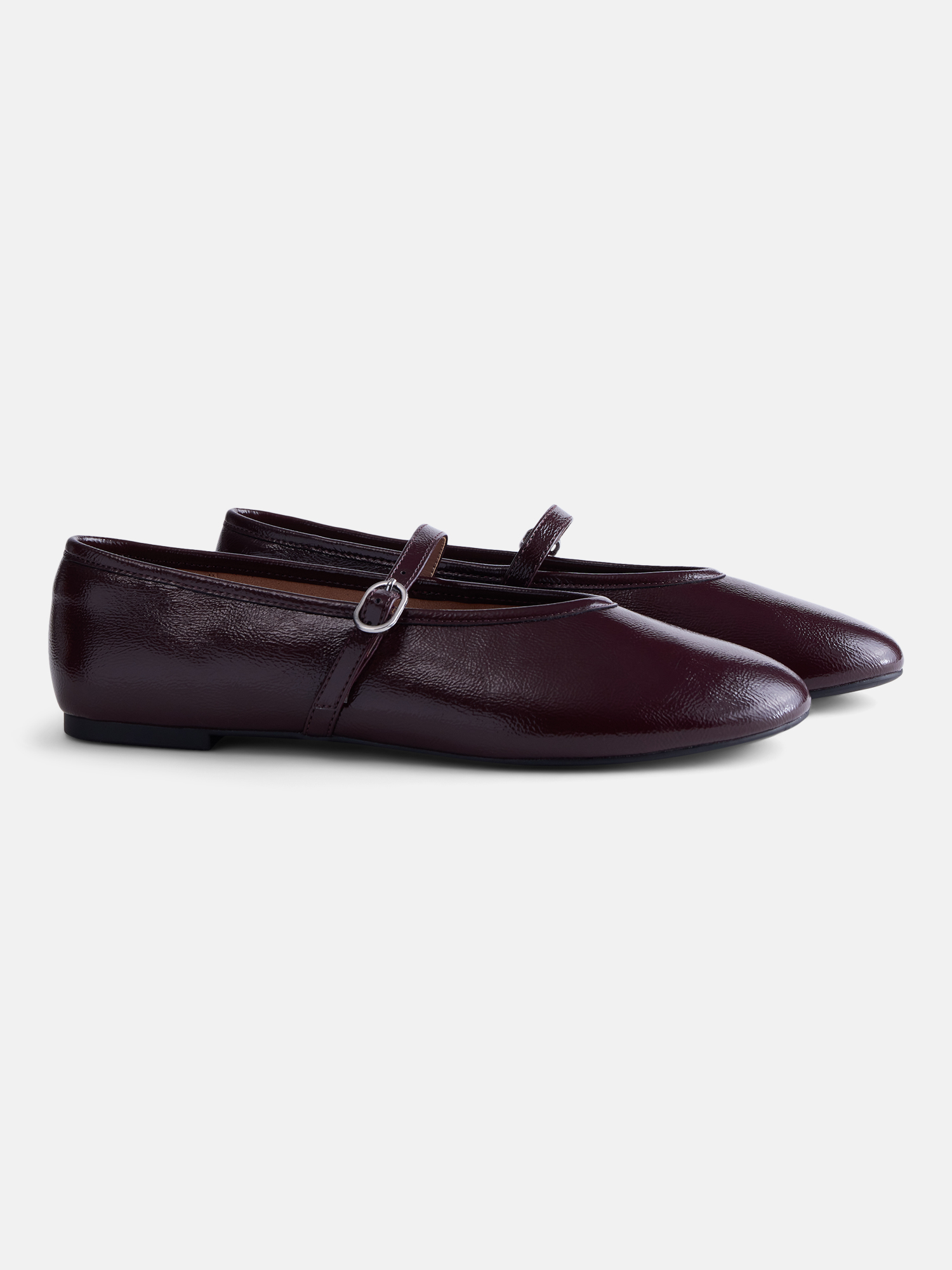No Boundaries Women's Crinkle Mary Jane Flats Red photo 2