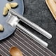 thumbnail image 4 of Prensa de ajo portátil, útil herramienta para triturar ajo, utensilio de cocina, 4 of 6