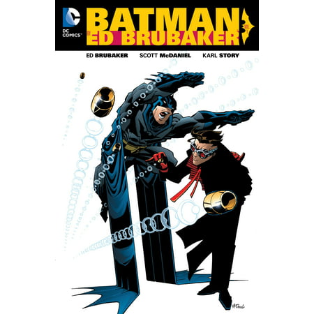 Batman by Ed Brubaker Vol. 1 (Best Ed Brubaker Graphic Novels)