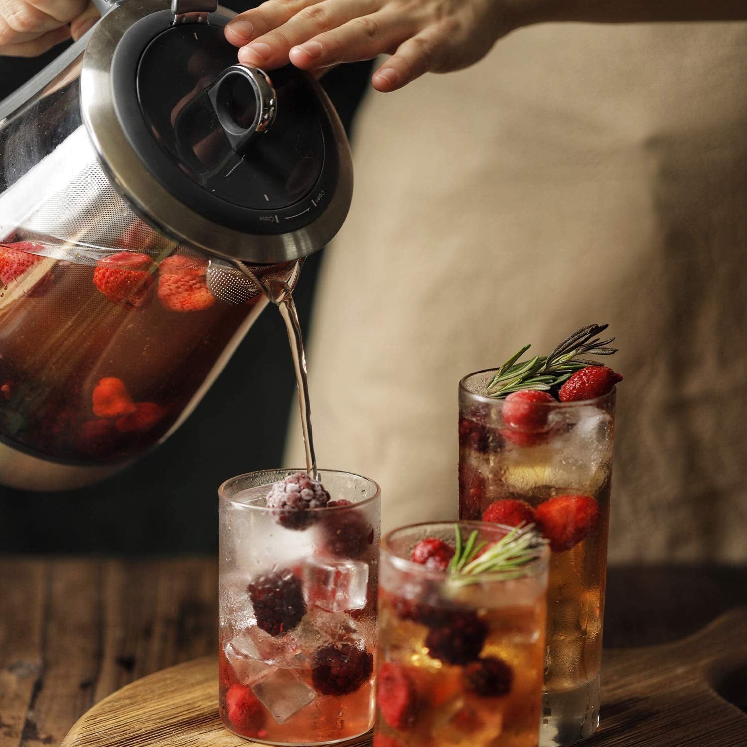 BUYDEEM K2423 Théière, Bouilloire Électrique Durable en Acier Inoxydable 316 et Verre Allemand Schott, Infuseur Amovible, Maintien Automatique au Chaud, Sans BPA, 1,2L