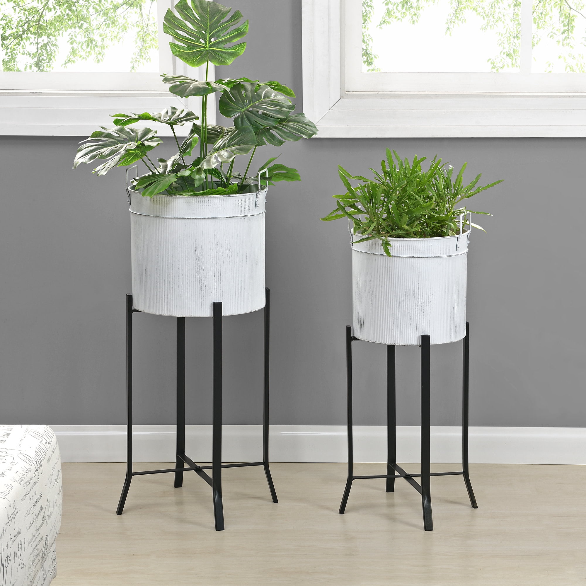 FirsTime & Co. White Farmhouse Trough Outdoor Planter 2-Piece Set, Farmhouse, Painted, Round,Metal, 15.5 x 14 x 32.5 in
